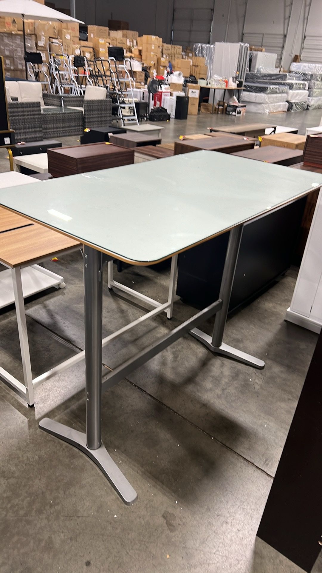 Standing Desk / Escritorio de pie