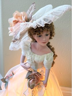 Doll Lamp/Nightlight