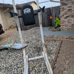 Power/Pull up stand