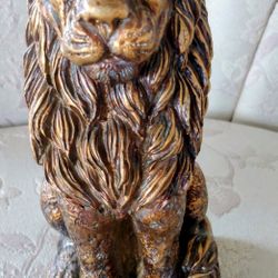 Lion Statue / Heavy
