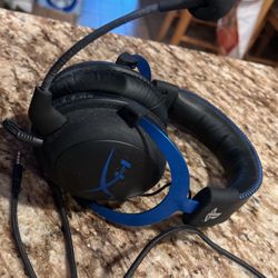Hyper X Headset Blue Used But In Rlly Good Condition 