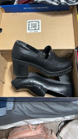 Woman’s Shoe