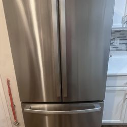 Slightly Used Whirlpool Refrigerator!