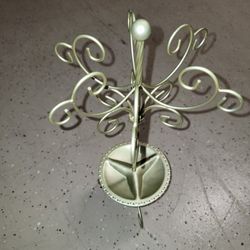 Jewelry Hanger/holder $5