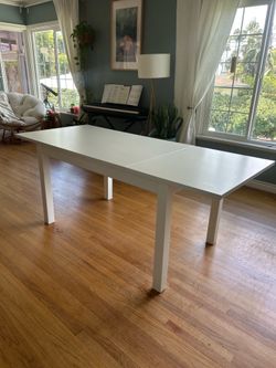 IKEA LANEBERG Extendable Dining Table – White