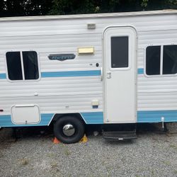 2016 Retro Camper