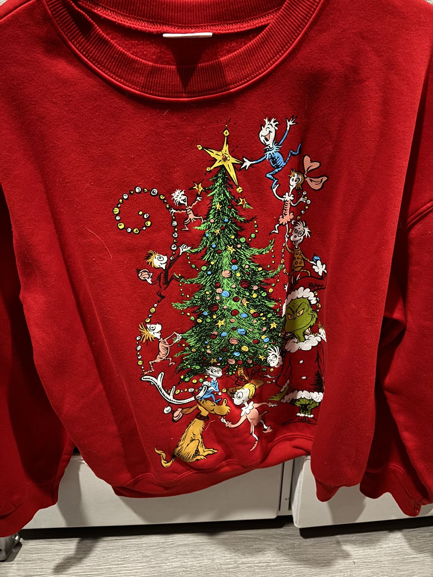 Women’s Grinch Sweater Size L