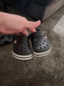 Size 10c kids crocs