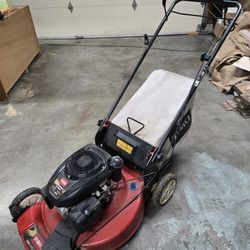 Toro Gas lawn mower 22" Self Propelled 