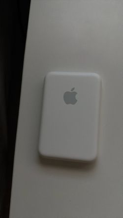 iPhone MagSafe Battery