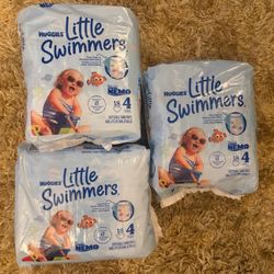 Huggies Little swimmers Sz 4 LOT OF 3 BUNDLE Finding Nemo Disney