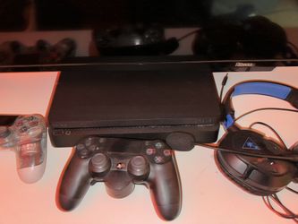PS4 slim