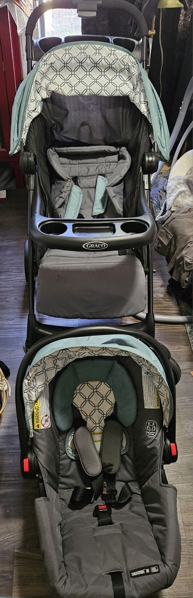 Baby Graco Carseat And Stroller Combo 
