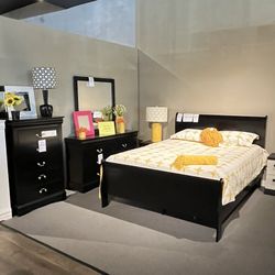 Queen Bed, Dresser, Mirror And Nightstand