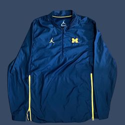 Jordan Quarterzip (Michigan) Size M