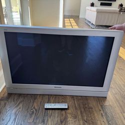 42 Inches Panasonic Viera TV with Remote and wall bracket