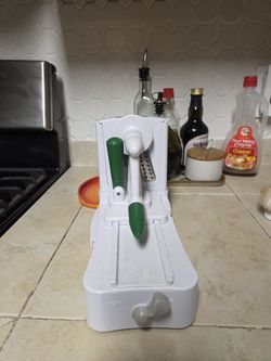 Vegetable Spiralizer