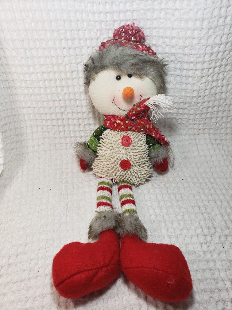 New Transpac decorative snowman. Snowman measures 18" long . Smoke free home. 