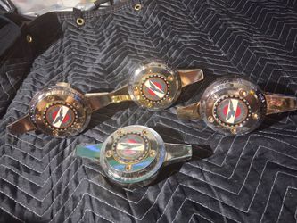 Lowrider knockoffs zenith gold & lowrider plaque brackets