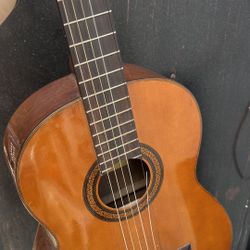 For Sale – Yamaha G-231 Classical Guitar