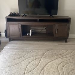 Wooden TV Entertainment Stand