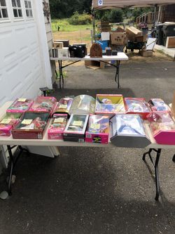 (14) Barbie And Other Mixed Brand Dolls