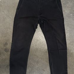 Levi’s Cropped Skinny Fit Chino Pants - 30 x 30 (Black)