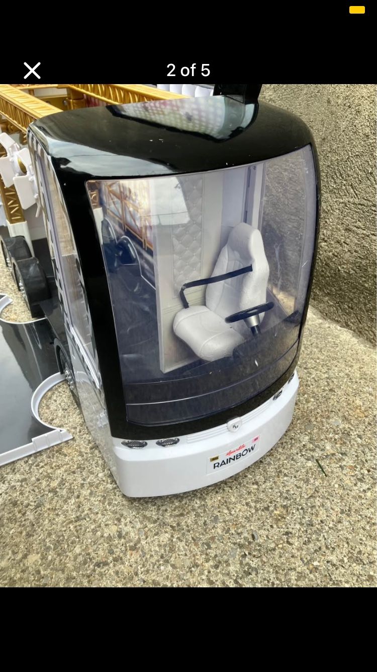 RAINBOW HIGH STAGE BUS