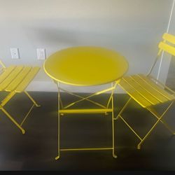 Table And Chairs Yellow 
