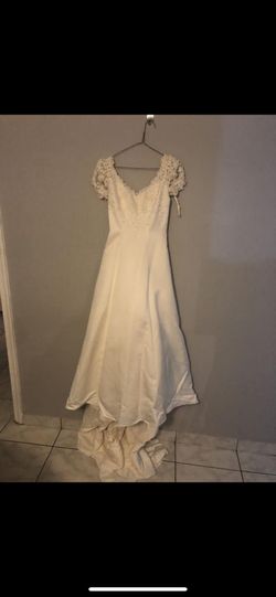 wedding dress
