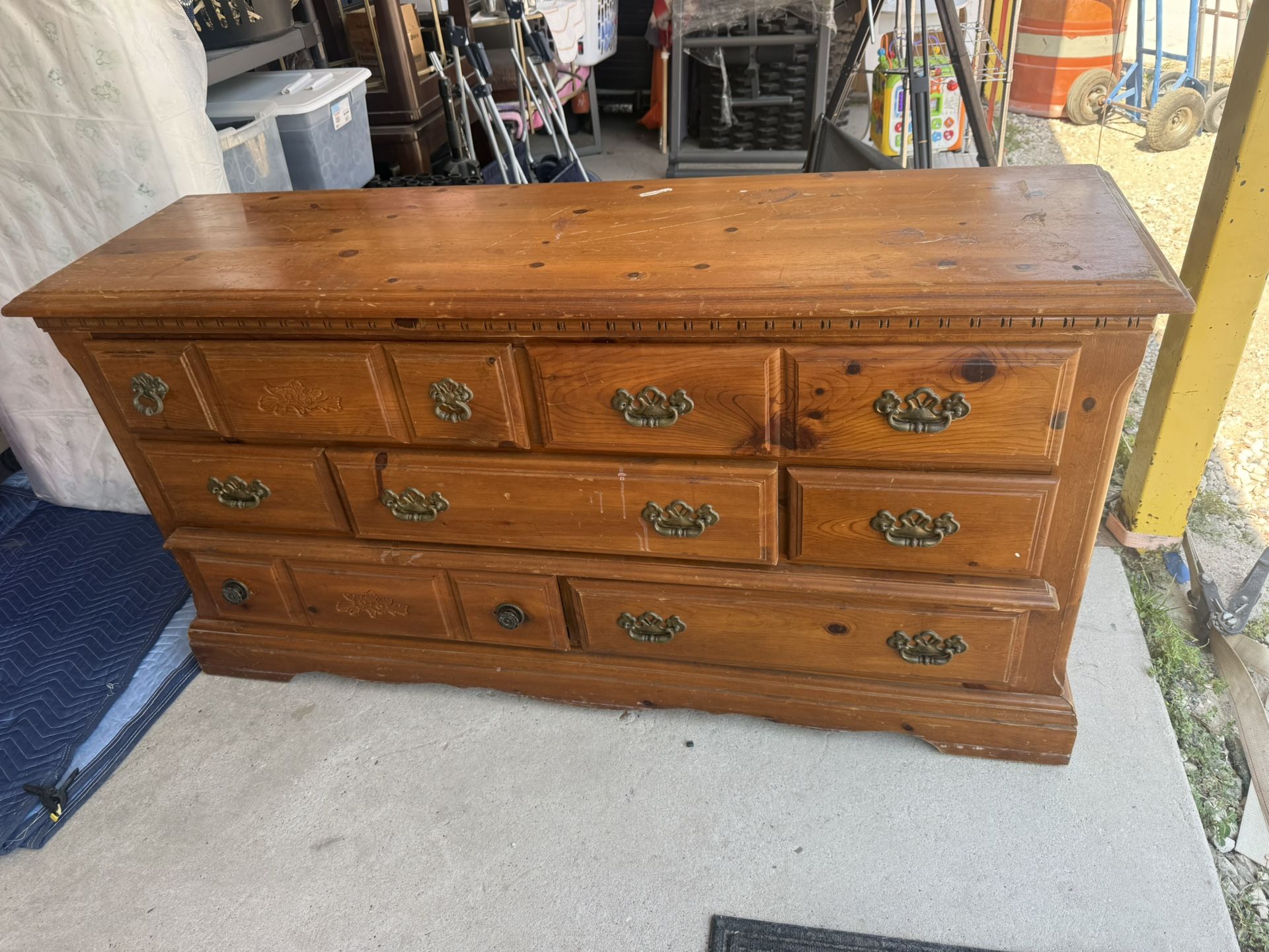 Dresser Set