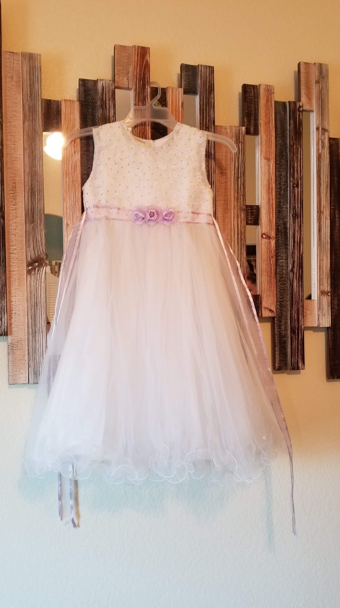 Girls dress