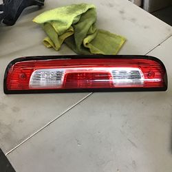 15-18 Chevrolet Silverado High Mount Third Brake Stop Light Cargo Lamp OEM