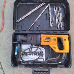 Dewalt Hammer Drill Plus 11 Bits