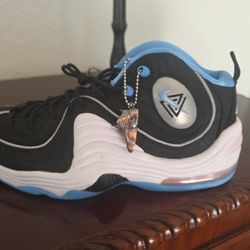 Nike Brand New Size 9.5 Men