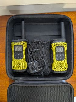 MOTOROLA T92 H20 WATERPROOF Walkie Talkies