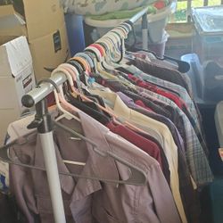 Rack  Of Cloths 40 Dlls( Rack Not Included)