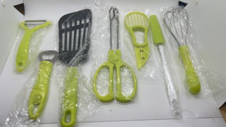 "7 PC SET" of kitchen utensils (SKU#: 000JE6)