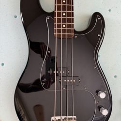 Fender Precision Bass Guitar Mexico