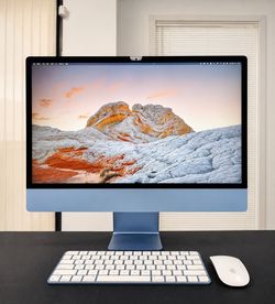 Apple iMac 24” Blue M1 | 8GB RAM | 512GB SSD | Keyboard, Mouse & Box Included