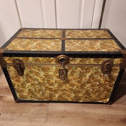 Vintage Storage Chest
