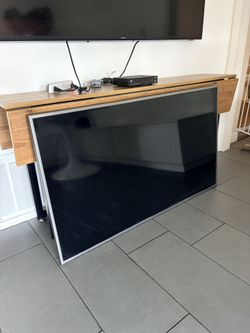 Samsung 55 TV - With Issues, Repair It Or Use For Parts