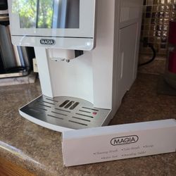 Magia Automatic Espresso Machine