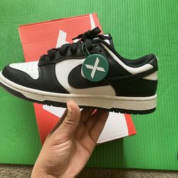 Panda dunks like new