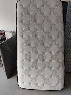 Twin 9" Mattress