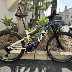 Ebike 2023 Huskvarna Full Suspension E-Mountain Bike like new