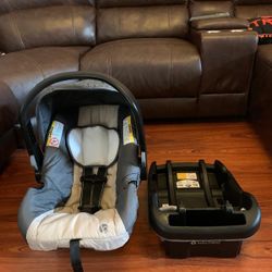 BABY TREND INFANT CAR SEAT / BASE