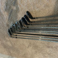 Left Hand Golf Clubs P-4 Iron And A 55 Degree