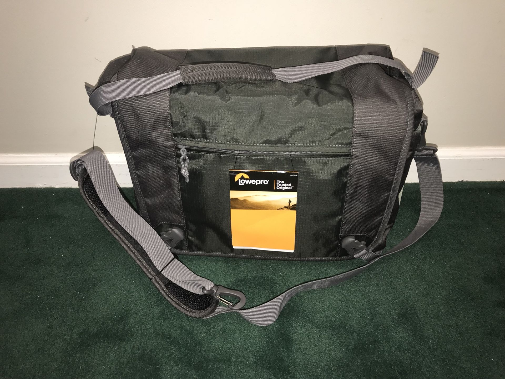 Lowepro Nova sport 35L AW camera bag