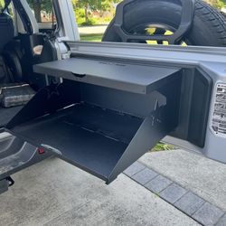 Rock Slide Trail Tailgate Table